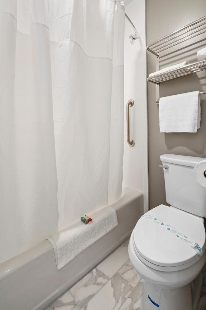 Twin Room interior